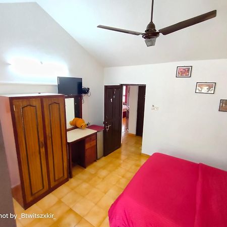Jes Guest House Majorda Exterior photo