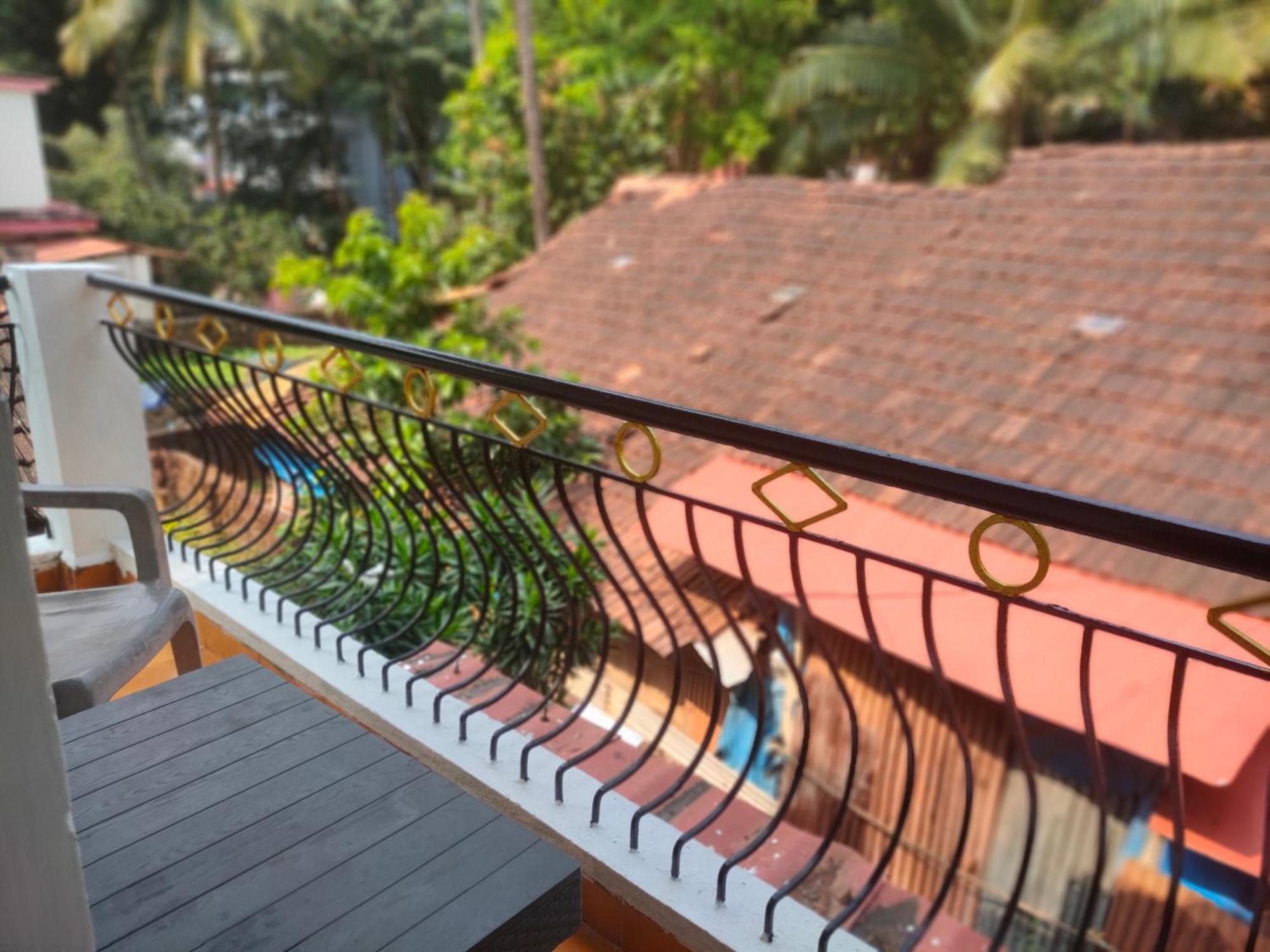 Jes Guest House Majorda Exterior photo