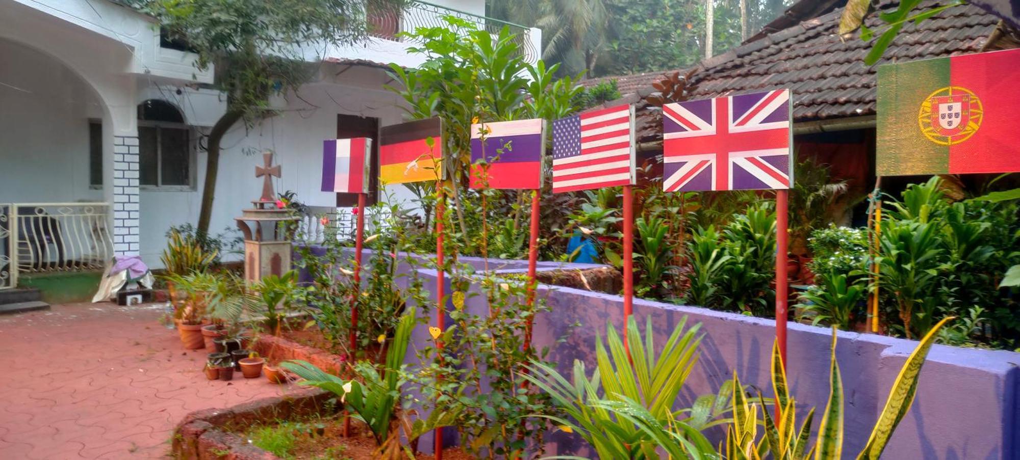 Jes Guest House Majorda Exterior photo