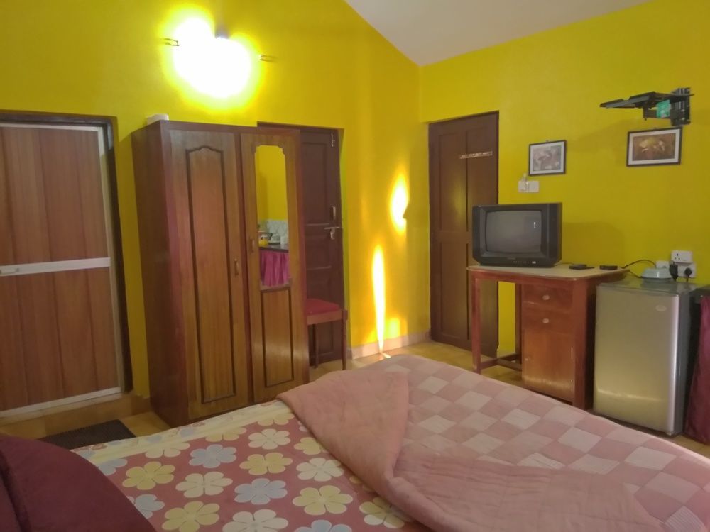 Jes Guest House Majorda Exterior photo
