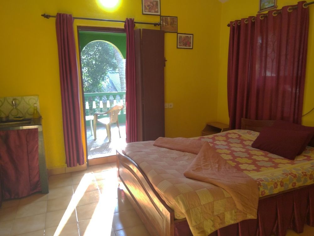 Jes Guest House Majorda Exterior photo