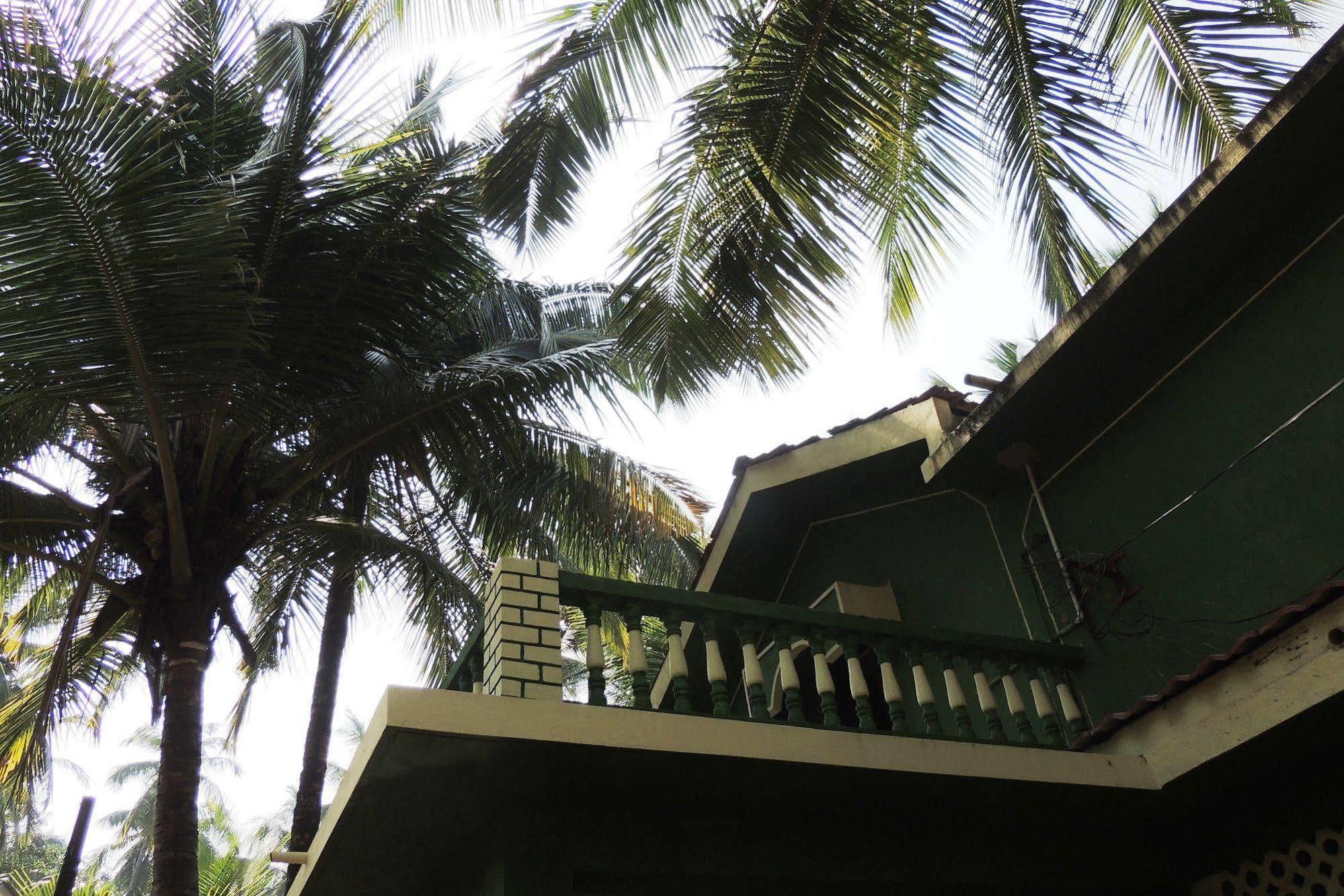Jes Guest House Majorda Exterior photo
